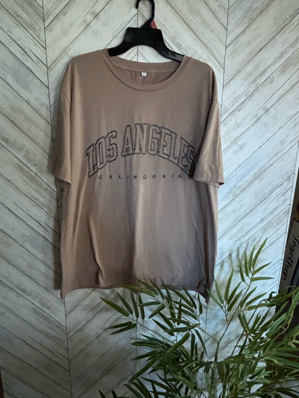 SHEIN Los Angeles Graphic Tee - Taupe